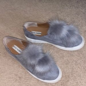 STEVE MADDEN ESMILDA POMPOM SHOES!!